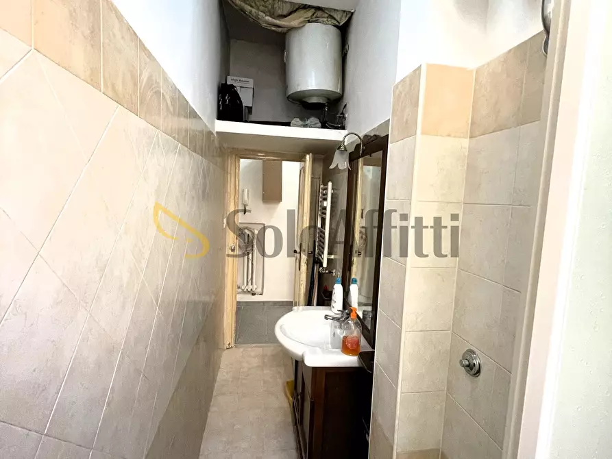 Immagine 8 di Stanza singola in affitto  in via Monte Favino 2 a Roma