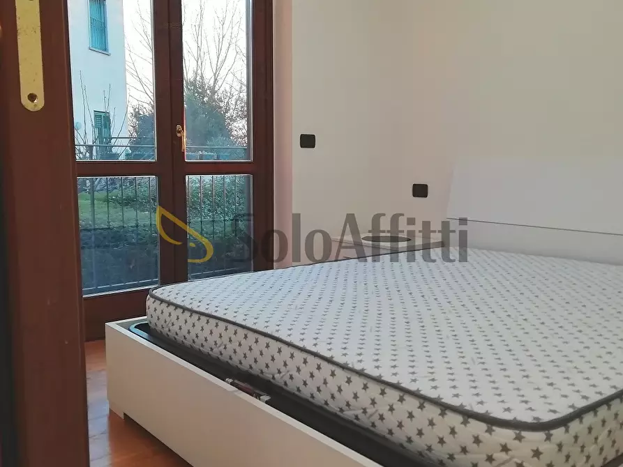 Immagine 11 di Bilocale in affitto  in Via Camillo Benso Conte di Cavour 5 a Besana In Brianza