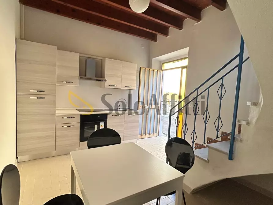 Immagine 2 di Stanza singola in affitto  a Monserrato