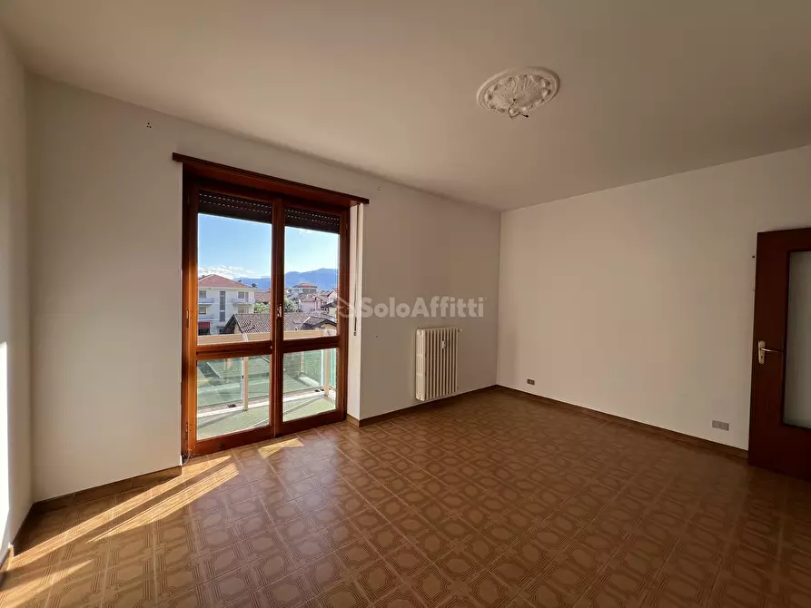 Immagine 45 di Quadrilocale in affitto  in Via Buratto 7 a Ciriè