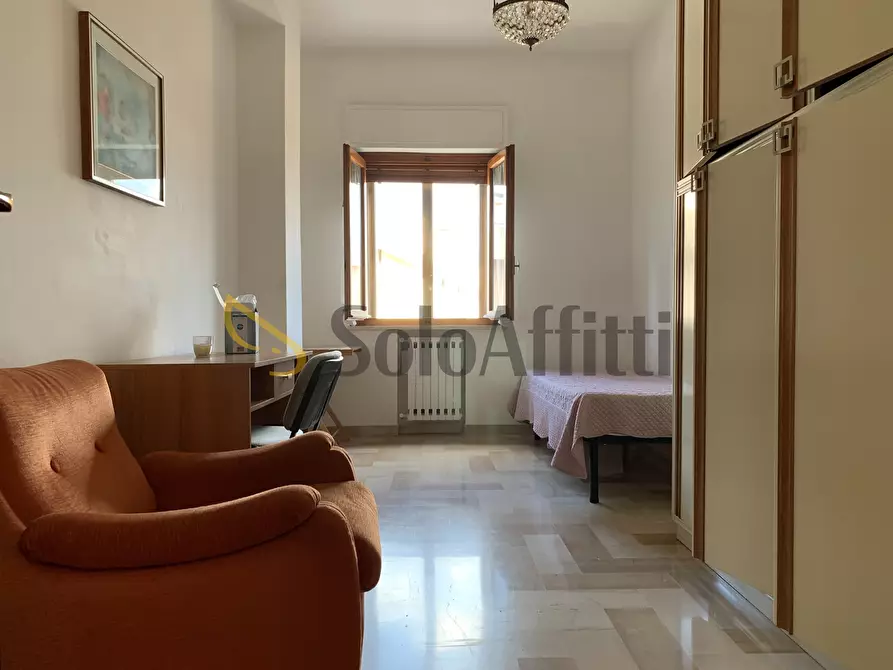 Immagine 11 di Stanza singola in affitto  a Catanzaro