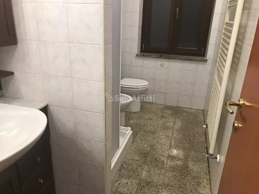Immagine 9 di Bilocale in affitto  in Via Fornaci 45 a Settimo Torinese