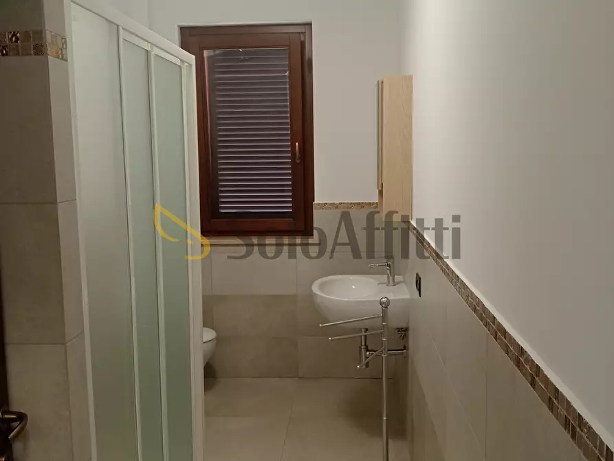 Immagine 8 di Trilocale in affitto  a Falconara Marittima