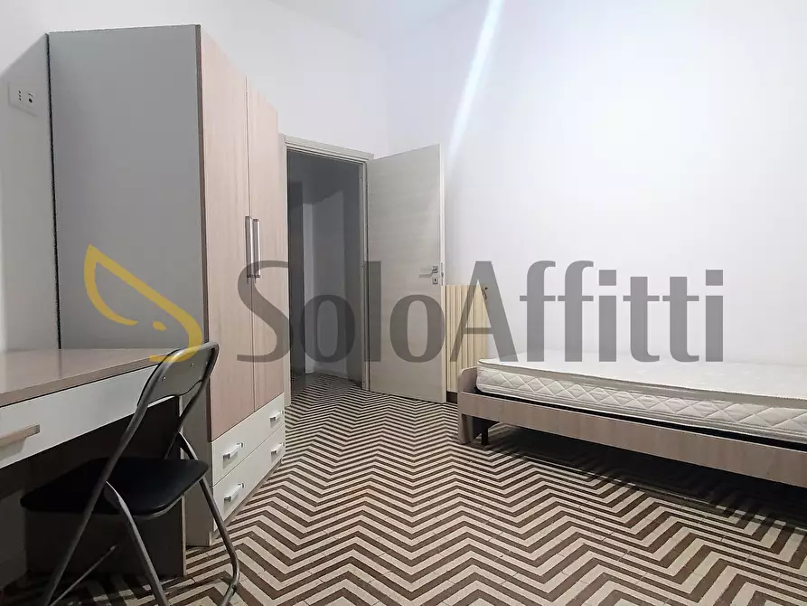 Immagine 15 di Stanza singola in affitto  a Catanzaro