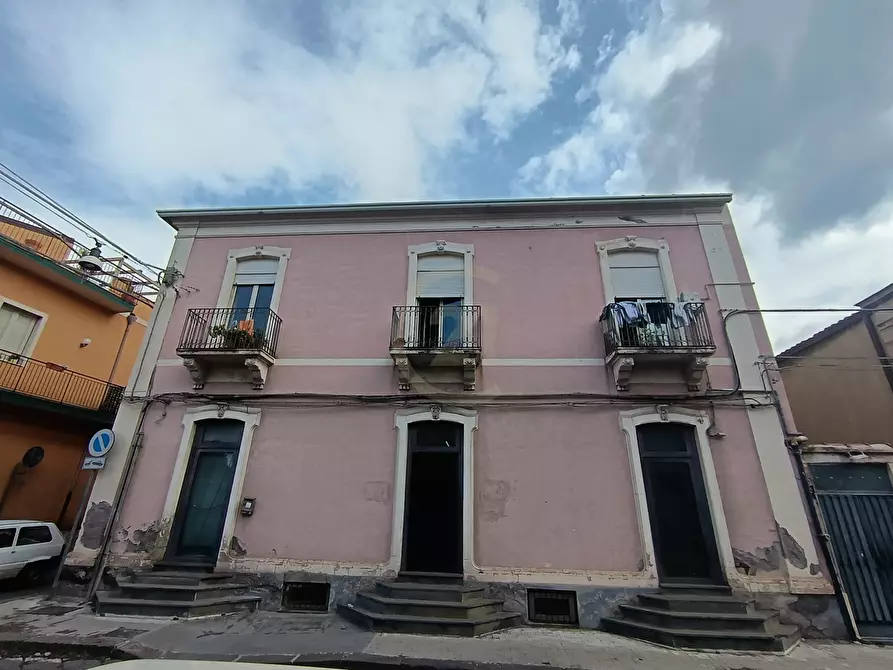 Immagine 1 di Appartamento in vendita  in Via Vittorio Emanuele 72 a Biancavilla