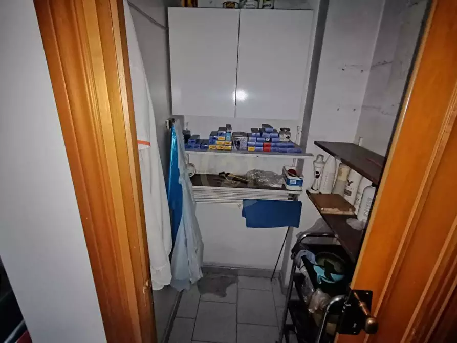 Immagine 23 di Attività commerciale in vendita  in Via Circumvallaz 250 a Paterno'