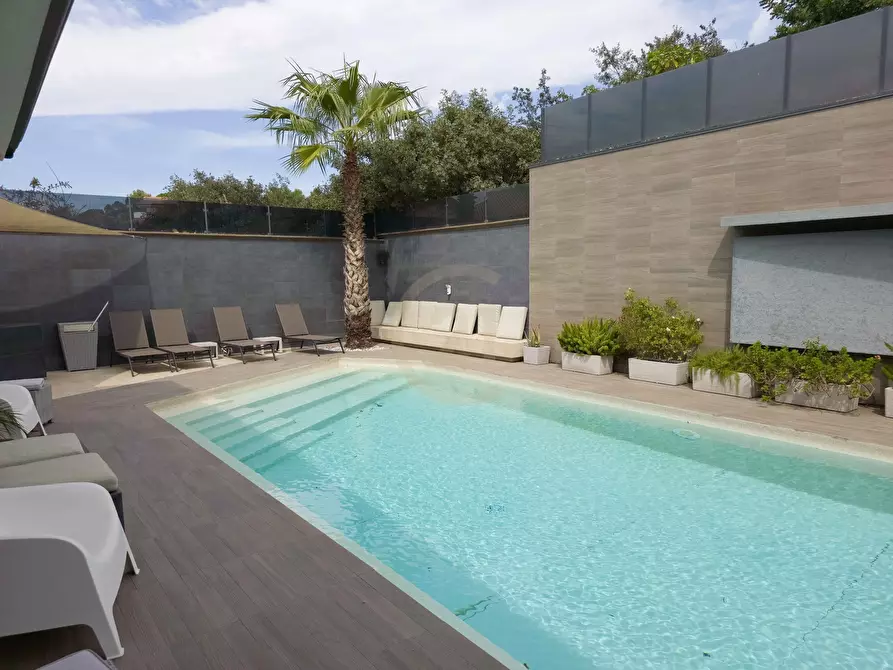 Immagine 17 di Villa in vendita  a Mascalucia