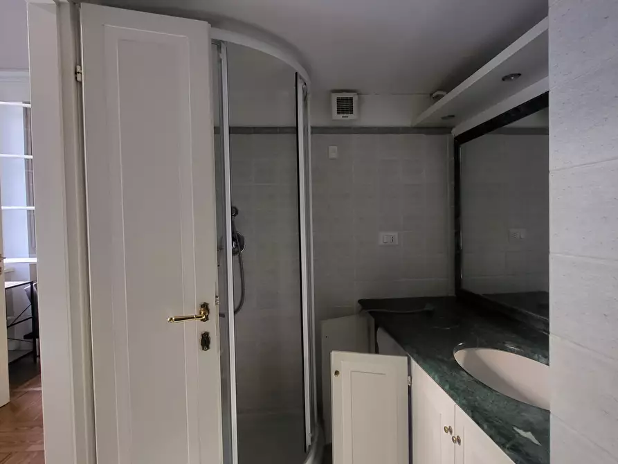Immagine 13 di Bilocale in affitto  in Strada G. Garibaldi 55 a Parma