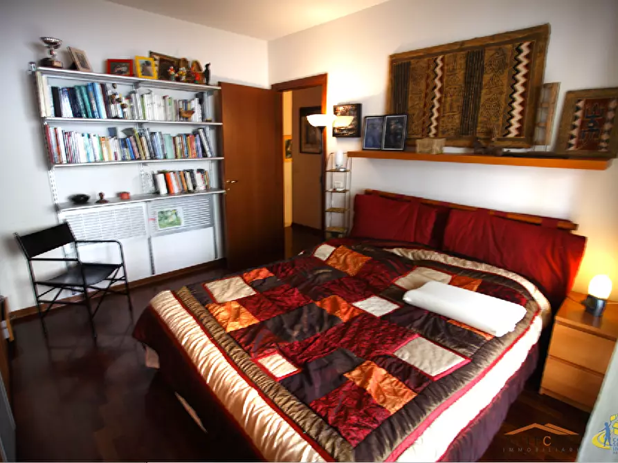 Immagine 6 di Quadrilocale in vendita  in Strada Martinella 263 a Parma