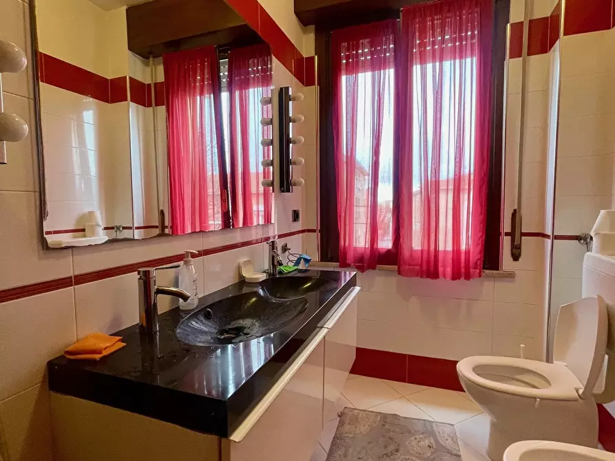 Immagine 8 di Stanza singola in affitto  in Via Aristo e Giuseppe Isola 44 a Parma