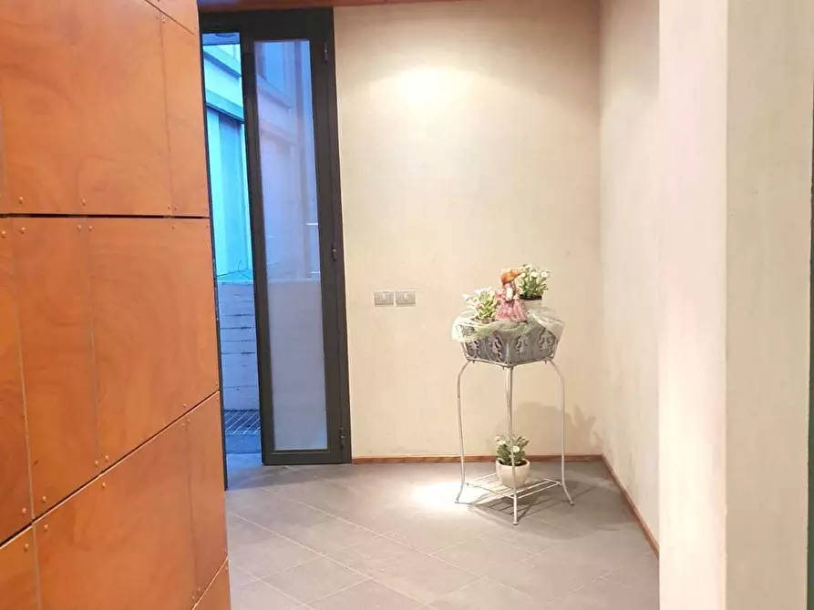 Immagine 39 di Trilocale in vendita  in Via Francesco Cassoli a Reggio Nell'emilia