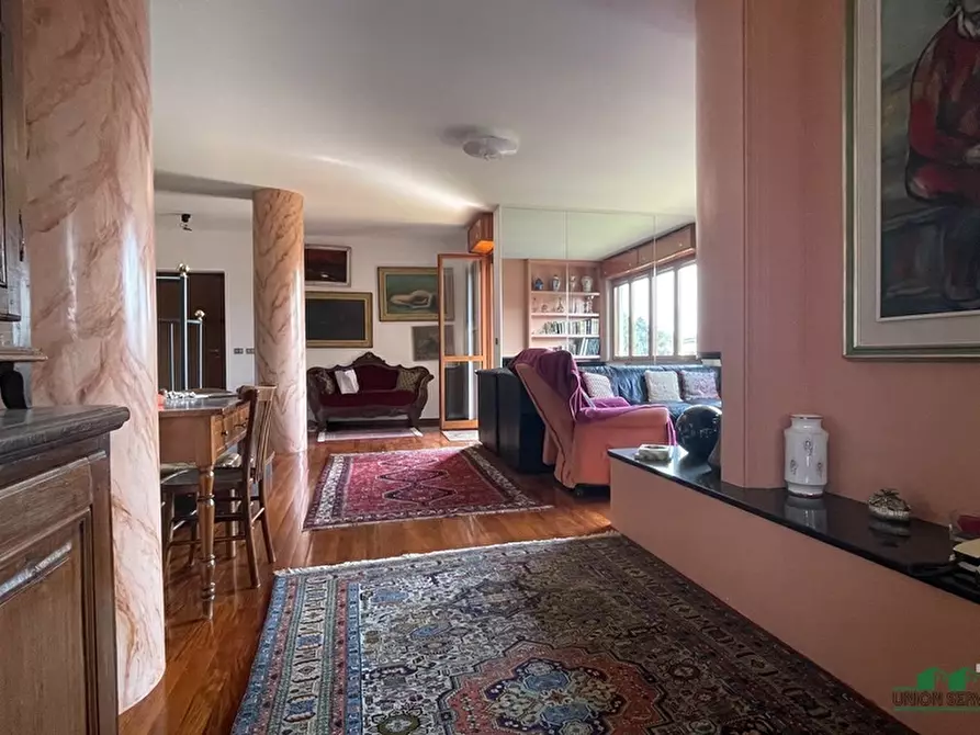 Immagine 9 di Quadrilocale in vendita  in Strada Comunale Farnese 48 a Parma