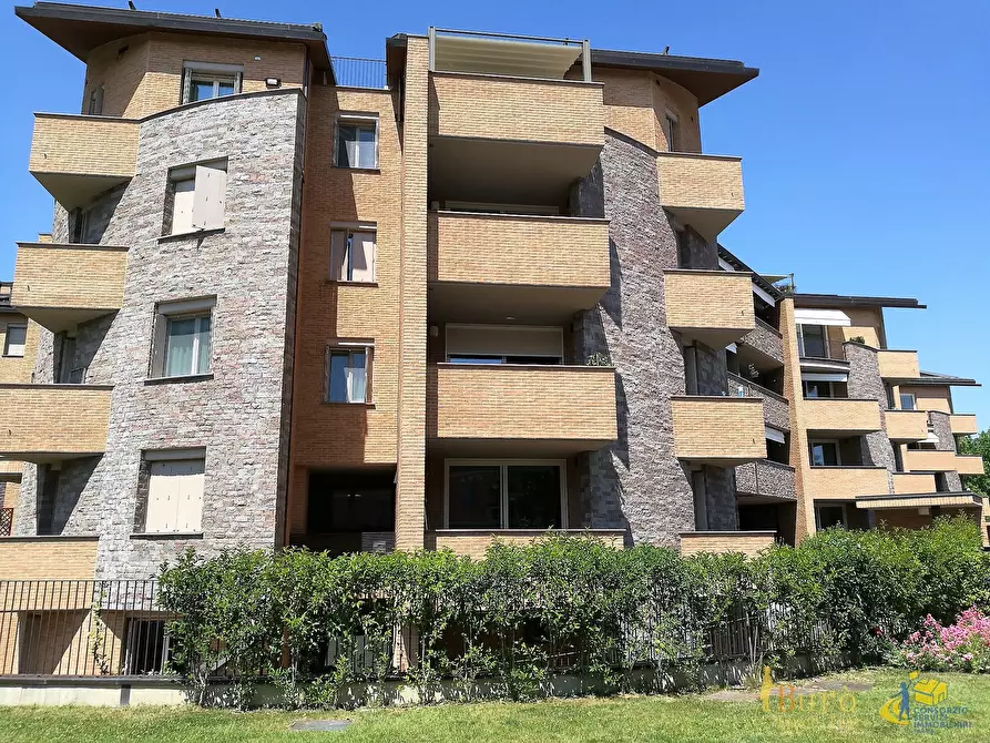 Immagine 19 di Bilocale in affitto  in Viale Tanara a Parma