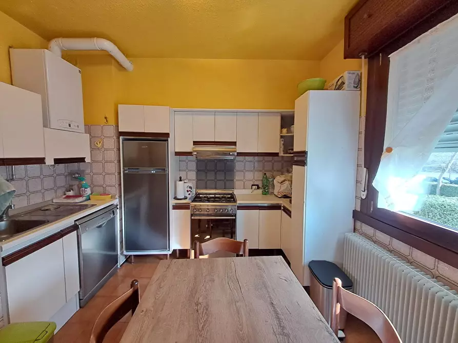 Immagine 7 di Trilocale in vendita  in Via Passo di Badignana 16 a Parma