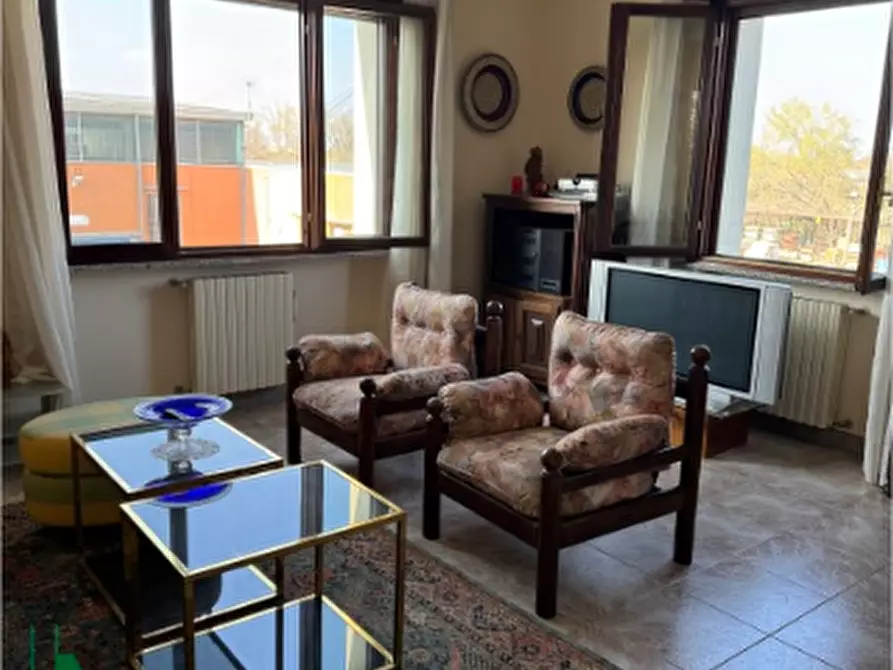 Immagine 13 di Attività artigianale in vendita  in Strada Martinella a Parma