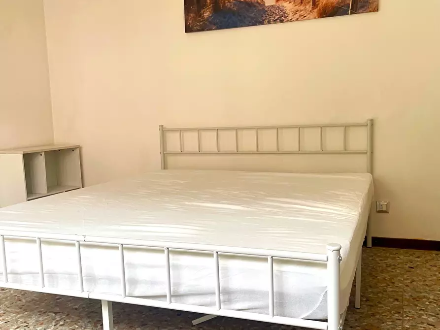 Immagine 11 di Quadrilocale in affitto  in Via Giuseppe Cenni 7 a Parma