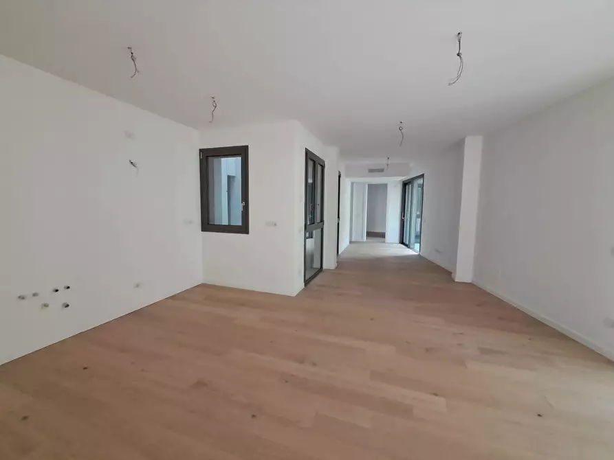 Immagine 18 di Trilocale in vendita  in Borgo delle Grazie 3 a Parma