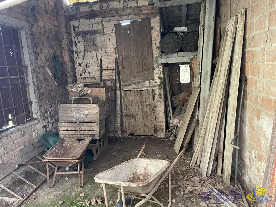 Immagine 28 di Porzione di casa in vendita  in via goiano a Langhirano