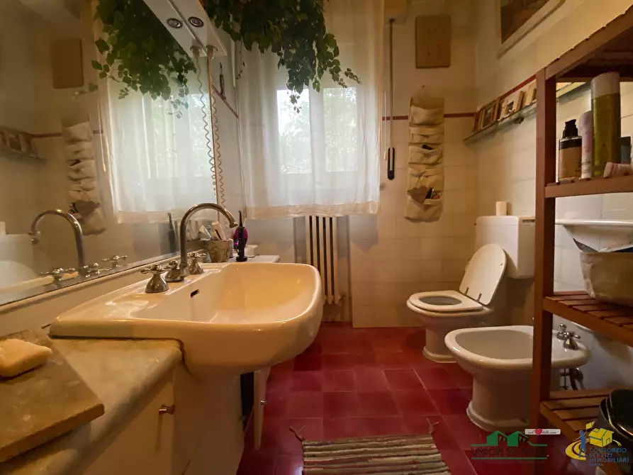 Immagine 14 di Villa in vendita  in Via Giosuè Carducci 3 a Medesano