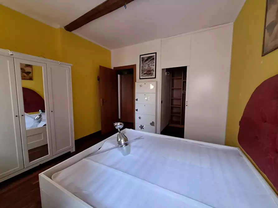 Immagine 17 di Bilocale in vendita  in Borgo Guazzo a Parma