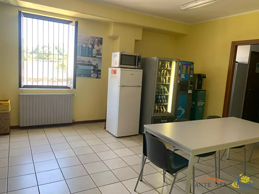 Immagine 17 di Attività artigianale in vendita  in Via londra a Parma