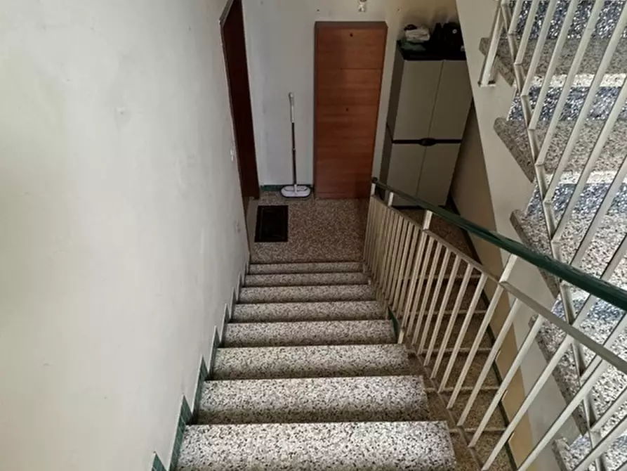 Immagine 11 di Trilocale in vendita  in Via Giacomo Leopardi a Collecchio