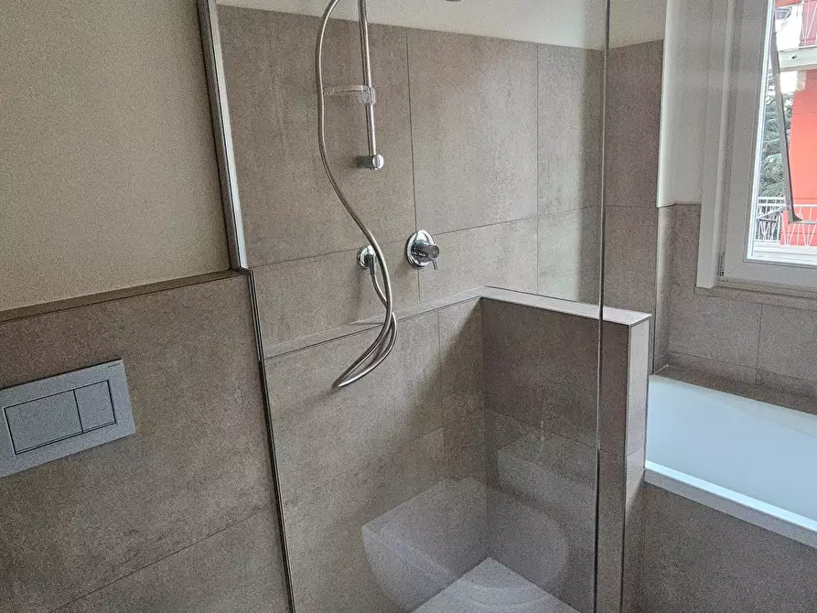 Immagine 31 di Quadrilocale in affitto  in Viale Duca Alessandro 90 a Parma