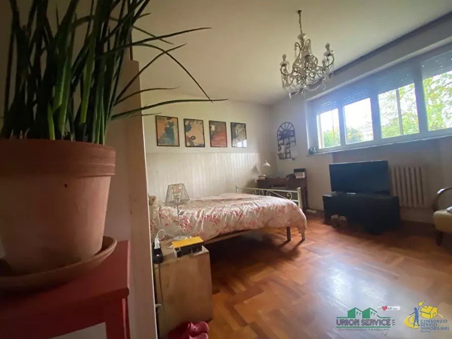 Immagine 15 di Villa in vendita  in Via Giosuè Carducci 3 a Medesano