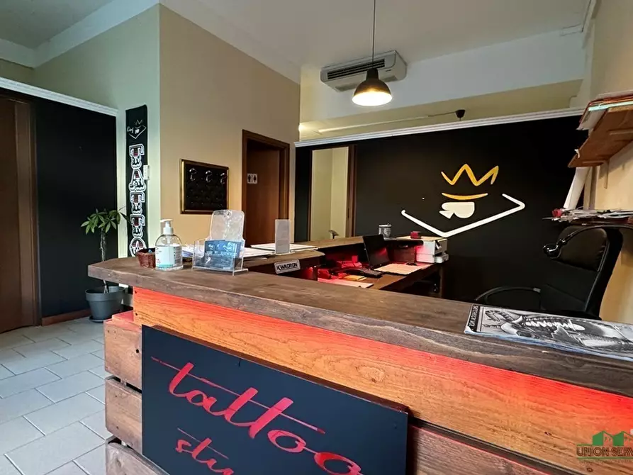 Immagine 7 di Attività commerciale in vendita  in Via La Spezia 32 a Collecchio