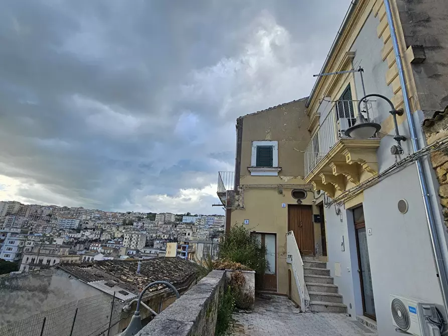 Immagine 1 di Casa indipendente in affitto  in Vico Buscema a Modica
