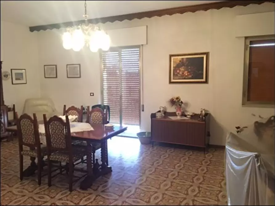 Immagine 8 di Appartamento in vendita  a Modica