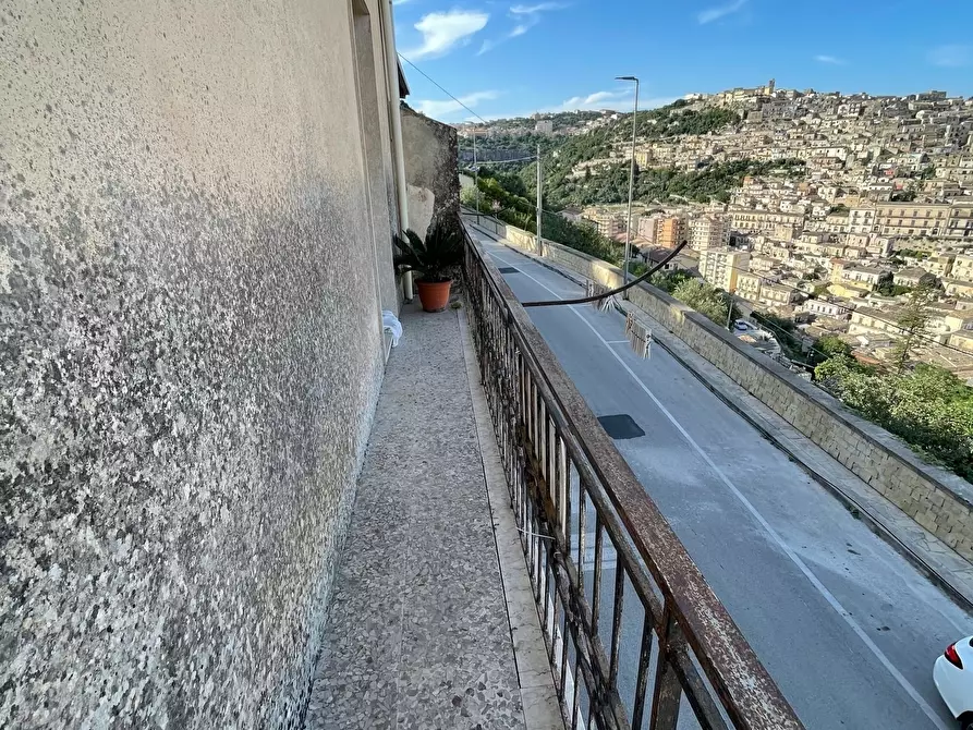 Immagine 5 di Porzione di casa in vendita  in Via San Benedetto da Norcia a Modica