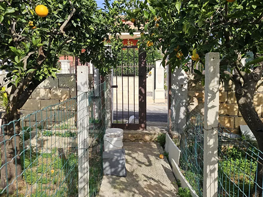 Immagine 9 di Villa in vendita  in Via Selene 27 a Modica