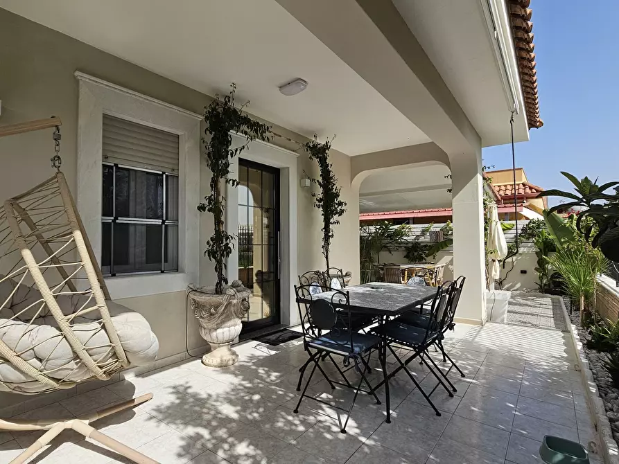 Immagine 1 di Villa in vendita  in Via Pablo Neruda 81 a Ispica