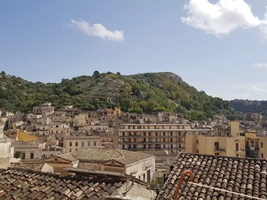 Immagine 12 di Porzione di casa in vendita  a Modica