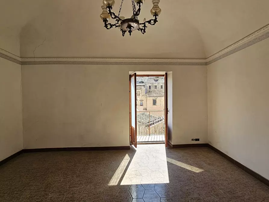 Immagine 8 di Appartamento in vendita  in Via Campailla 952 a Modica