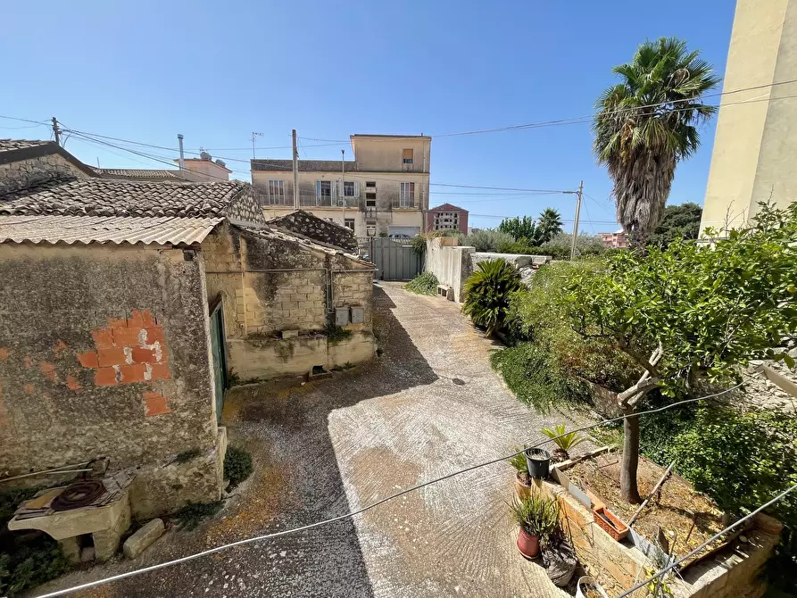 Immagine 12 di Villa in vendita  in COZZO ROTONDO 88 a Modica