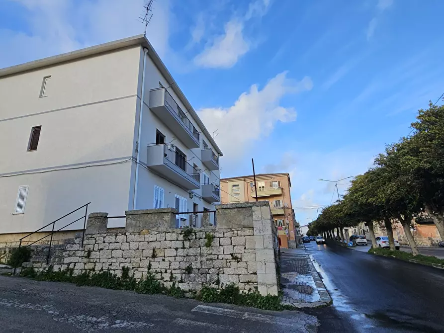 Immagine 3 di Appartamento in vendita  in Viale Alessandro Manzoni 15 a Modica