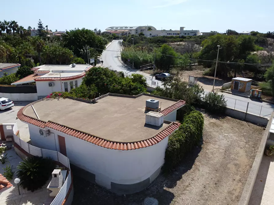 Immagine 5 di Villa in vendita  in Via del Laghetto 23 a Modica