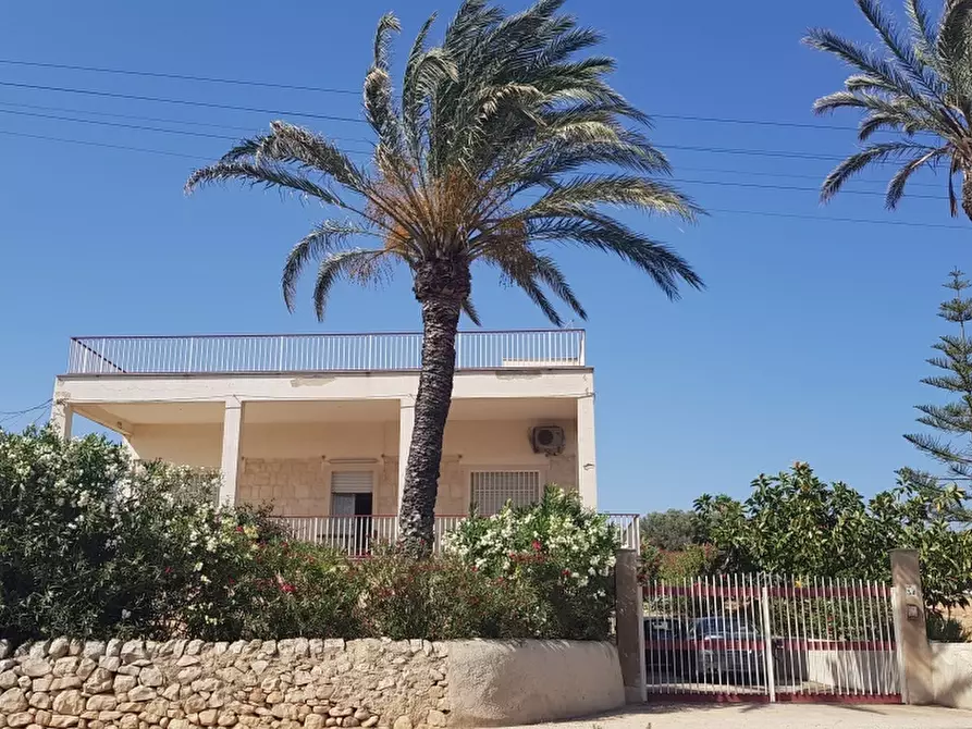 Immagine 2 di Villa in vendita  a Scicli