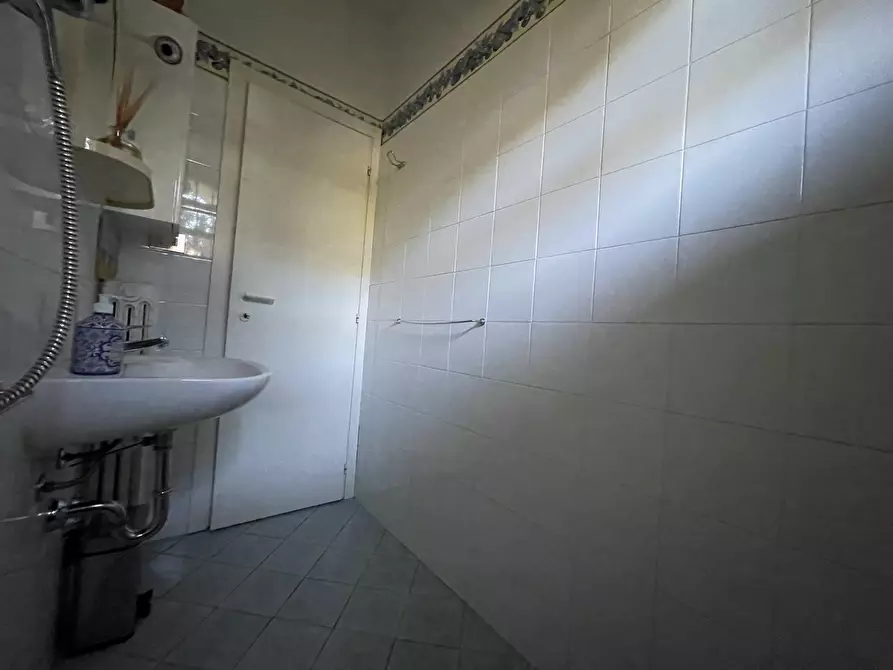 Immagine 15 di Casa indipendente in vendita  in VIA DEI TIGLI a Gabicce Mare