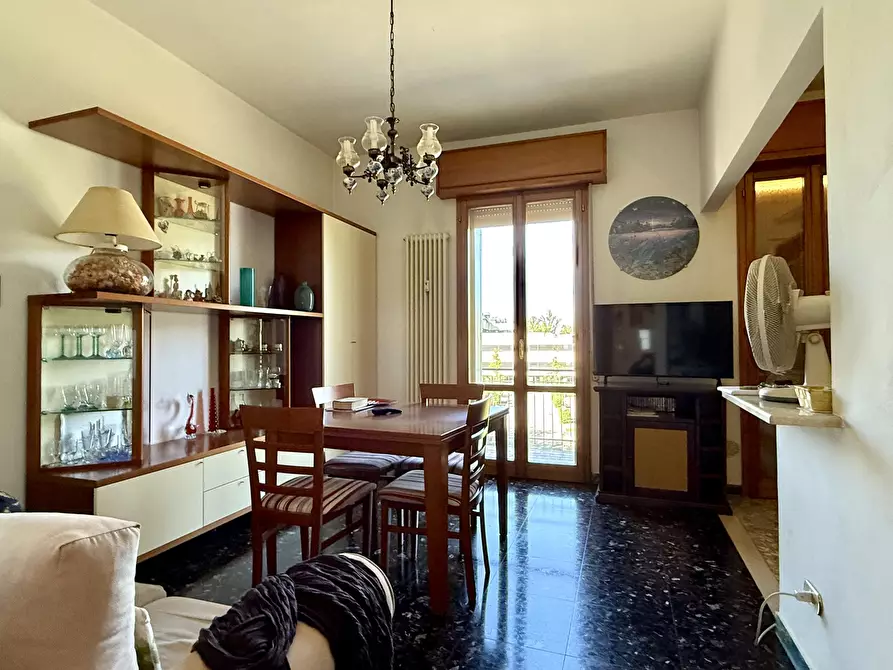 Immagine 2 di Trilocale in vendita  in Via Tolara di Sopra 45 a Ozzano Dell'emilia