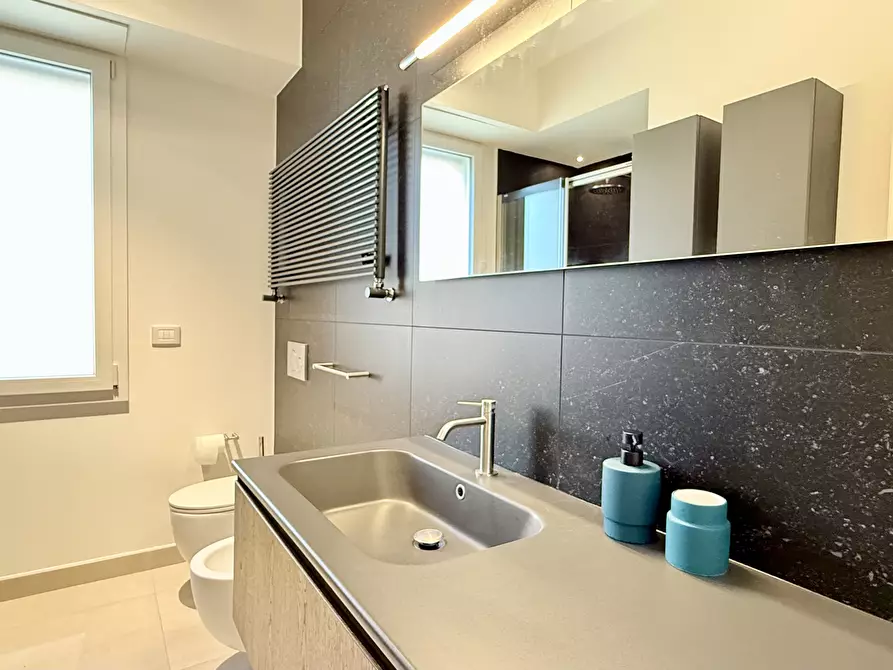 Immagine 35 di Trilocale in vendita  in Via delle Rose 31 a San Pietro In Casale