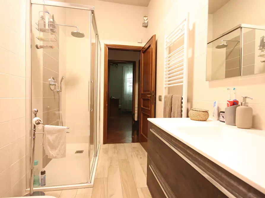 Immagine 23 di Villa in vendita  in Via di Paganico 115 a Capannori