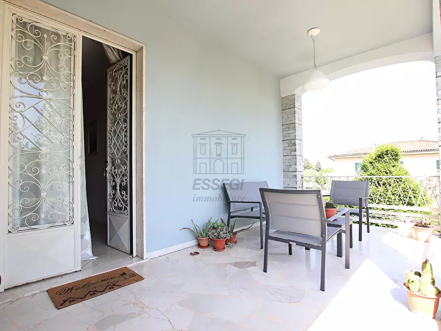 Immagine 5 di Villa in vendita  in Via del Brennero a Lucca
