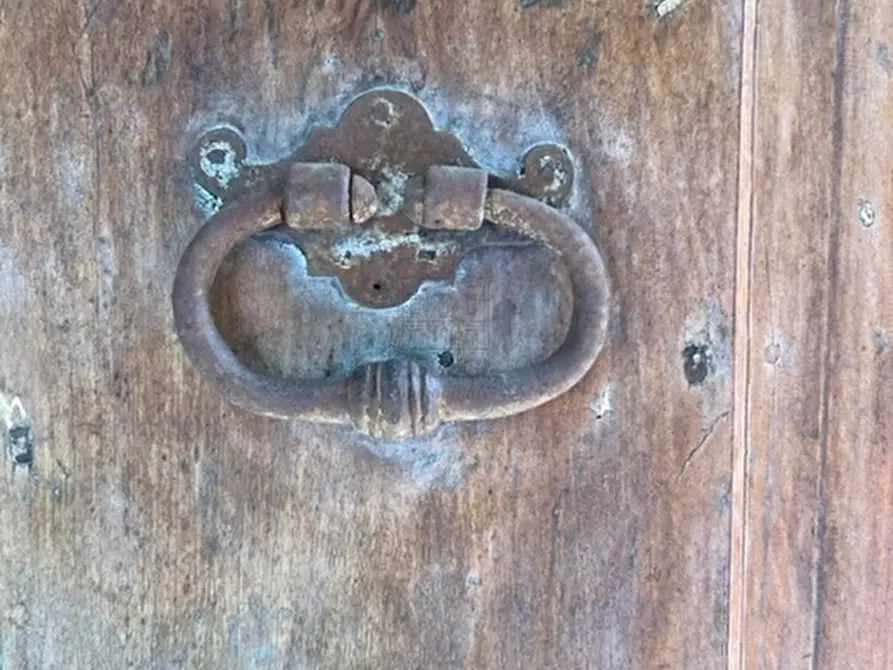 Immagine 17 di Locale commerciale in vendita  in Via Mordini a Lucca