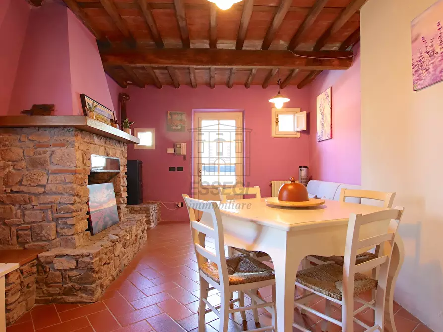 Immagine 9 di Rustico / casale in vendita  in Via Vergaglia 11 a Camaiore