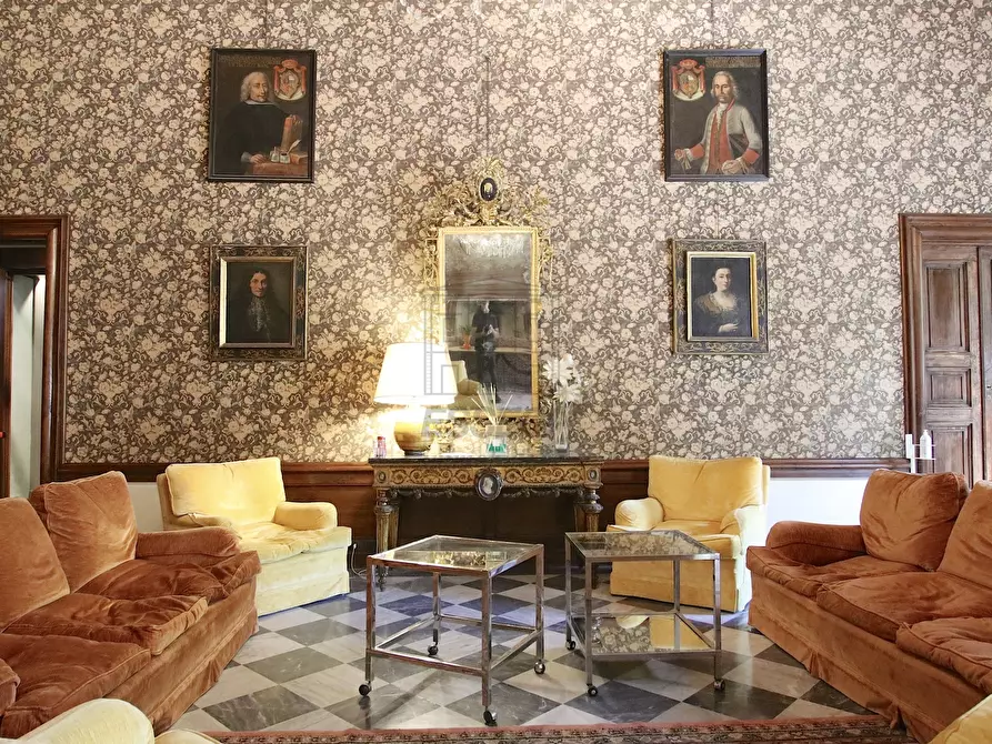 Immagine 6 di Villa in vendita  in Via della Pollicchia 50 a Lucca