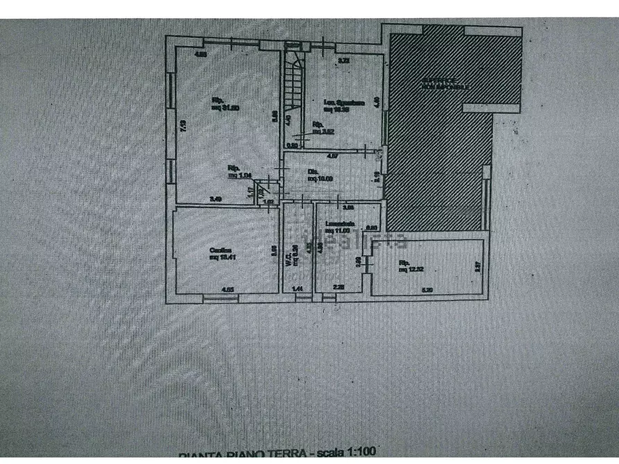 Immagine 22 di Villa in vendita  in Via del Brennero a Lucca