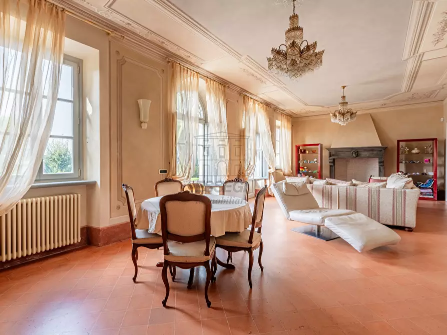 Immagine 18 di Villa in vendita  in via di Montechiari a Montecarlo